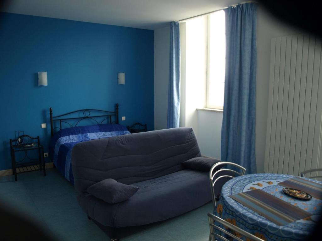Appart'Hotel Bellevue Thermes De La Reine Bagnères-de-Bigorre Zimmer foto